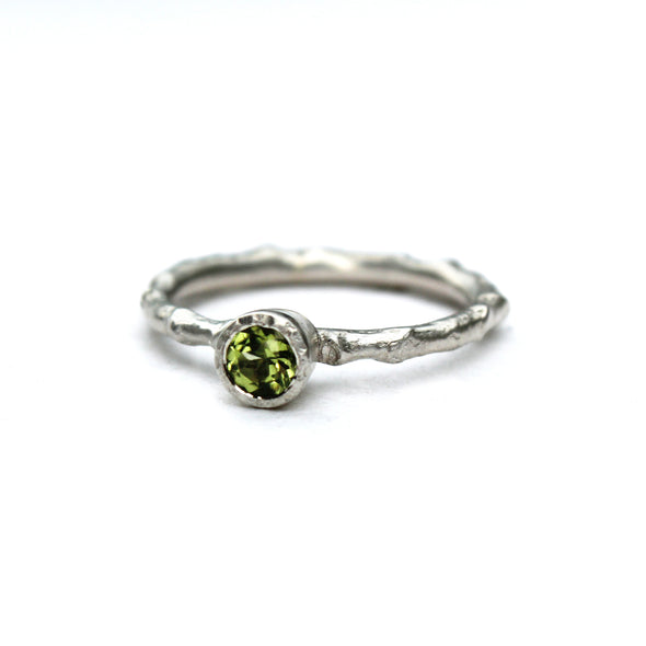 Twig Ring with Peridot